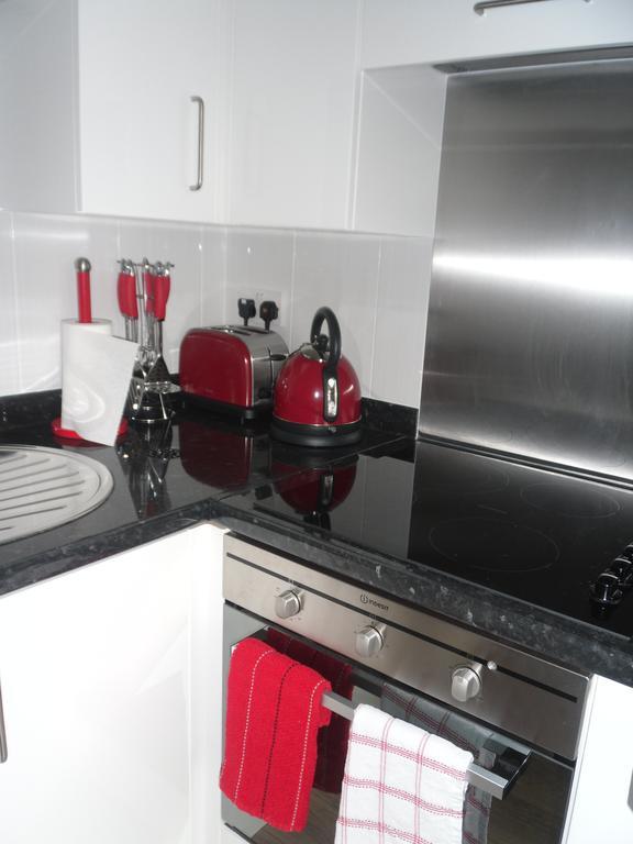 Claremont House Holiday Apartments Llandudno Szoba fotó