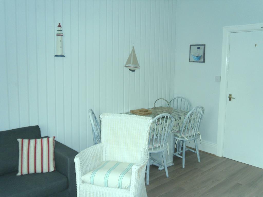 Claremont House Holiday Apartments Llandudno Szoba fotó